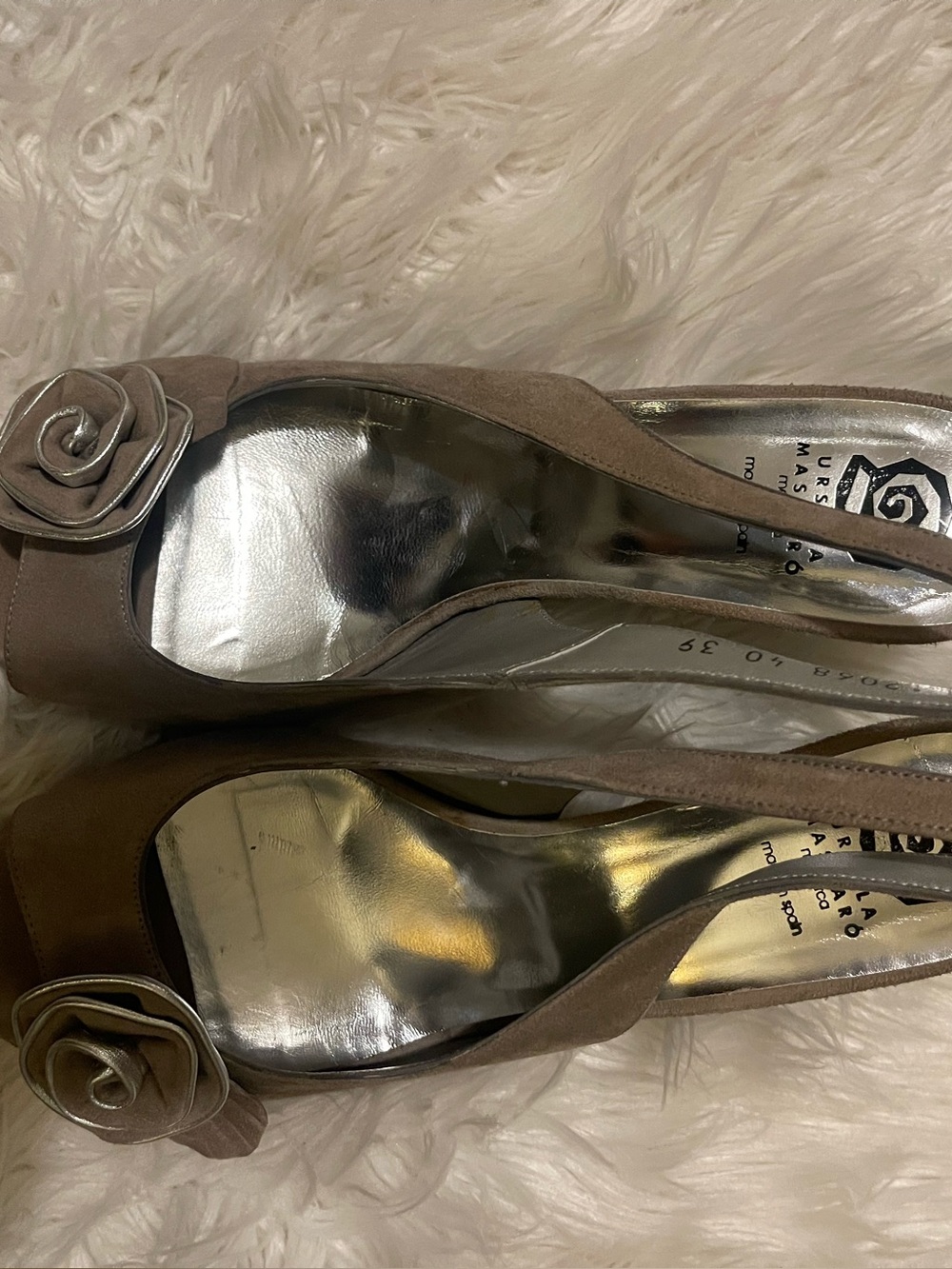 Ursula Mascaró Suede Slingback Wedges with Floral Rosette Detail – Size 39/8.5